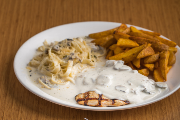 Pollo al Funghi at La Tavola Sea View, Beirut